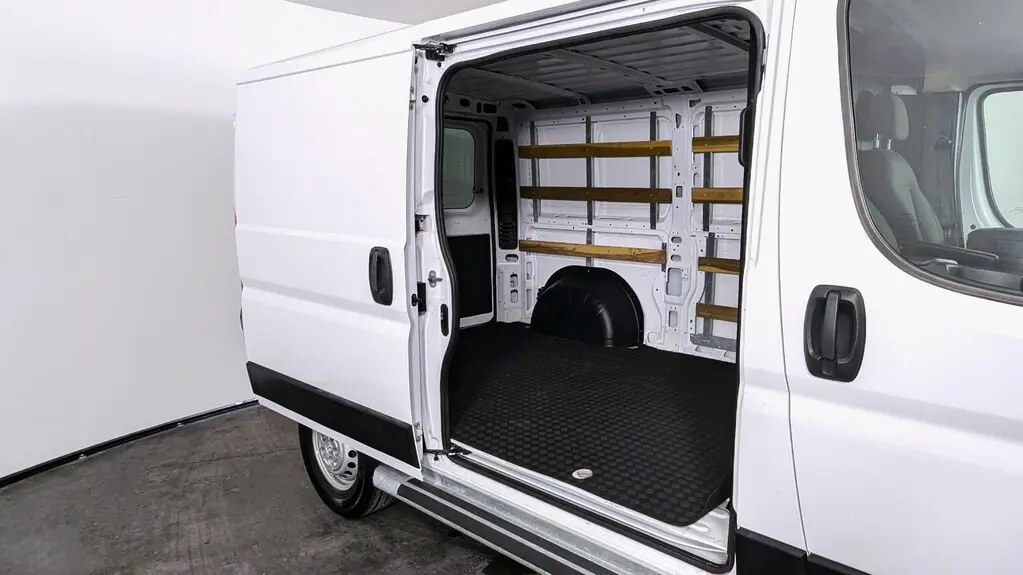 2025 RAM PROMASTER TRADESMAN 2500 w/Passenger Seat Low Roof 136.0" WB photo 13