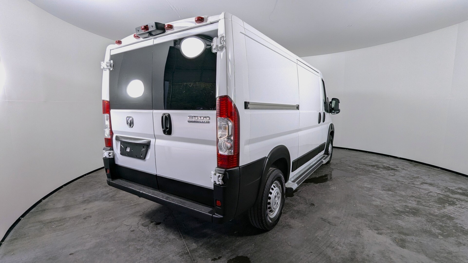 2025 RAM PROMASTER TRADESMAN 2500 w/Passenger Seat Low Roof 136.0" WB photo 5