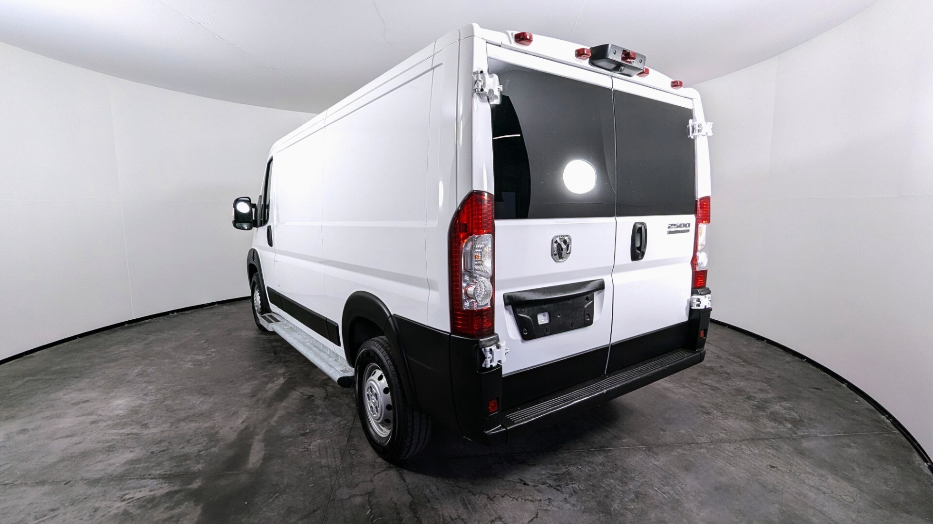 2025 RAM PROMASTER TRADESMAN 2500 w/Passenger Seat Low Roof 136.0" WB photo 3