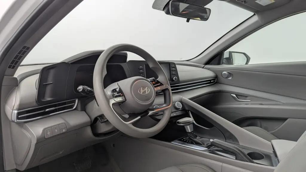 2025 HYUNDAI ELANTRA SE photo 23