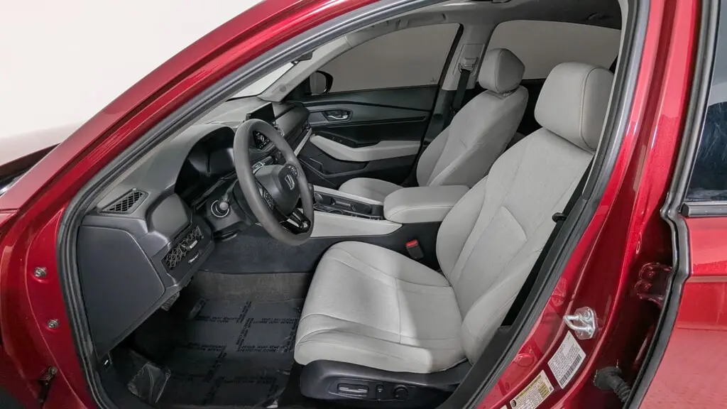 2025 HONDA ACCORD SE photo 13