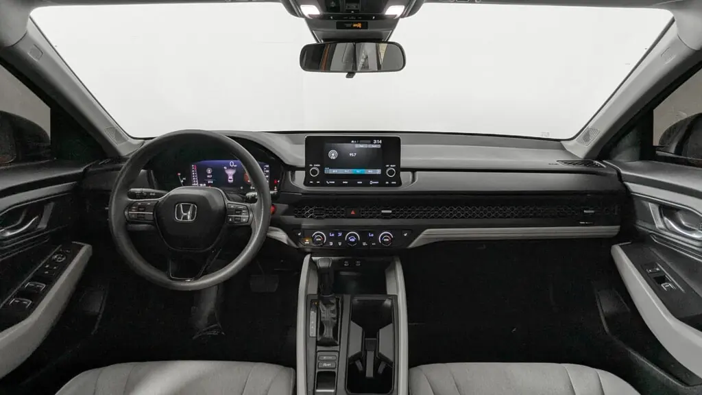 2025 HONDA ACCORD SE photo 30