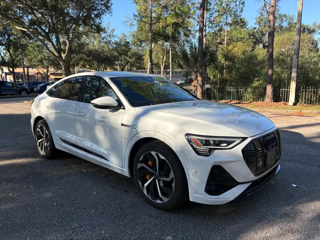 2022 AUDI E-TRON SPORTBACK S LINE PREMIUM PLUS photo 7