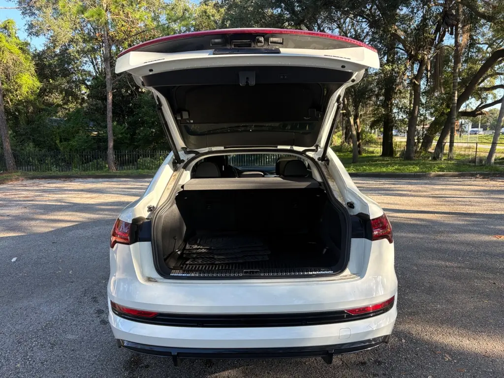 2022 AUDI E-TRON SPORTBACK S LINE PREMIUM PLUS photo 13