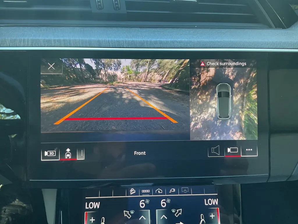 2022 AUDI E-TRON PREMIUM photo 20