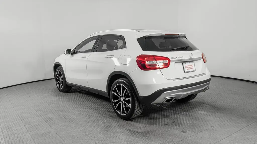 2017 MERCEDES-BENZ GLA GLA 250 photo 5