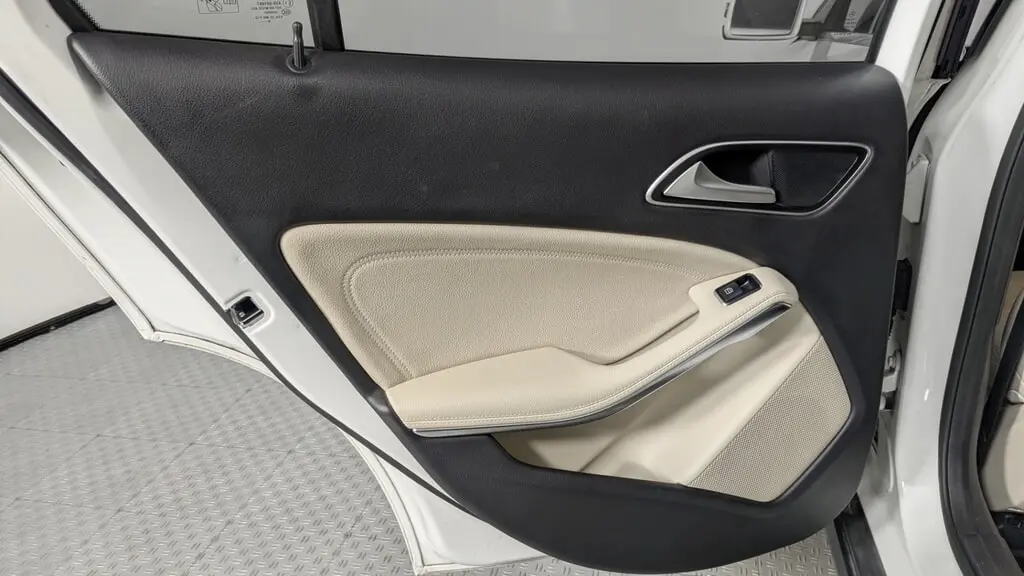 2017 MERCEDES-BENZ GLA GLA 250 photo 15