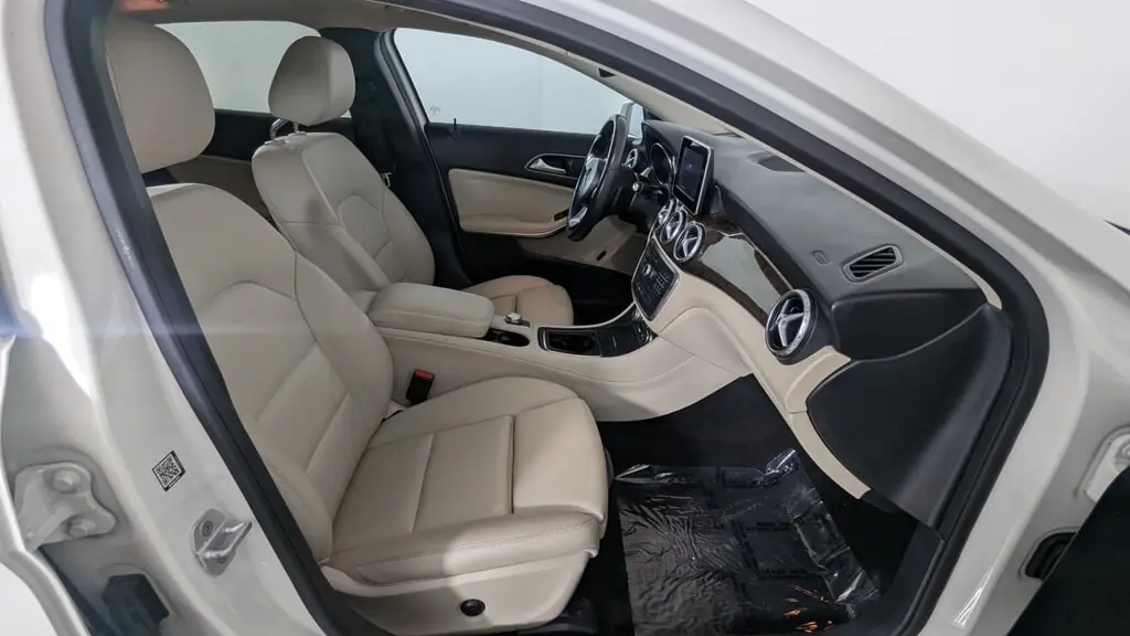 2017 MERCEDES-BENZ GLA GLA 250 photo 22