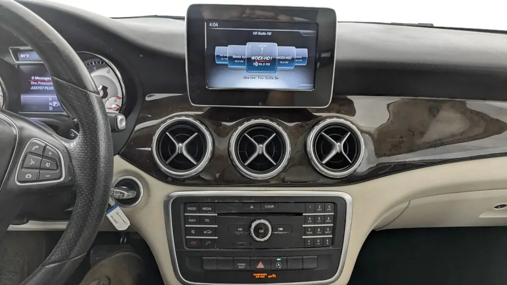 2017 MERCEDES-BENZ GLA GLA 250 photo 28