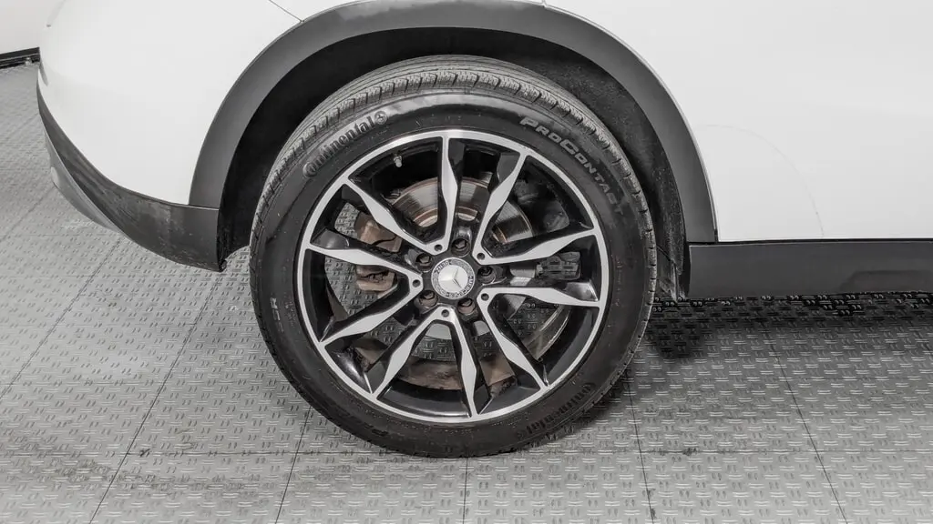 2017 MERCEDES-BENZ GLA GLA 250 photo 35