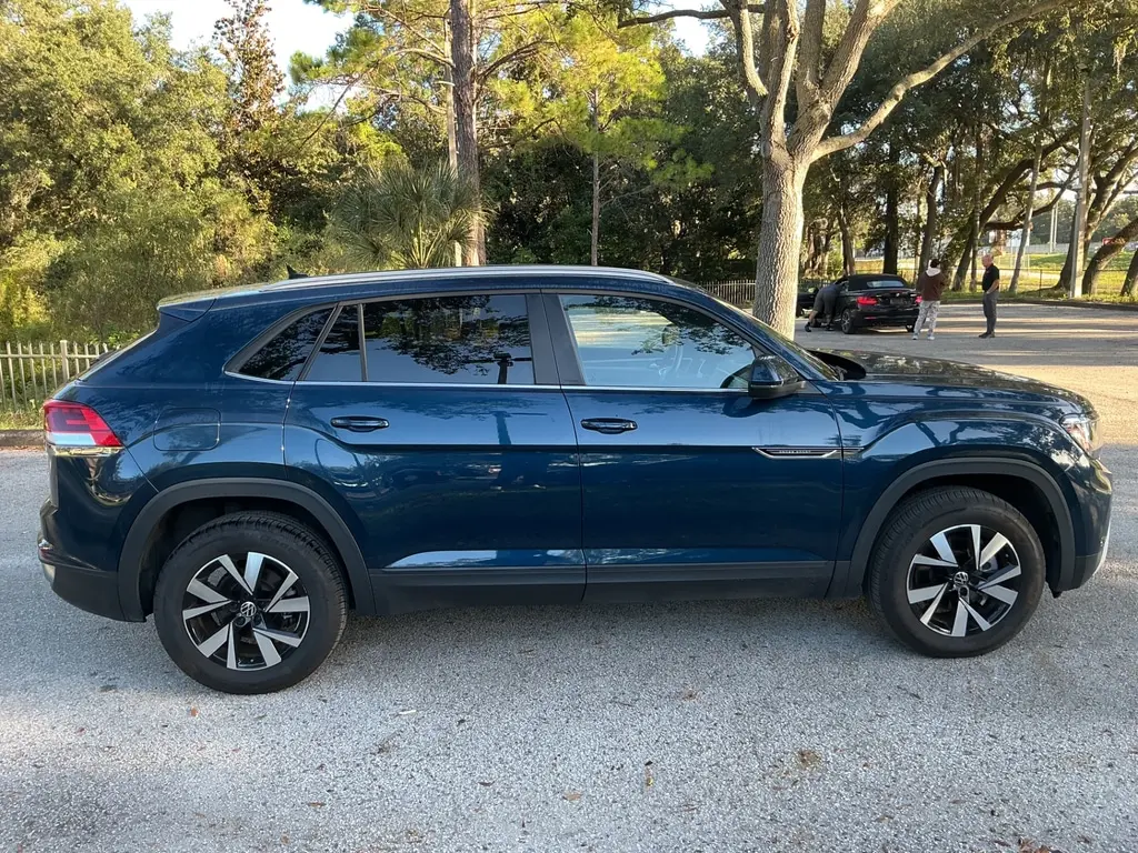 2022 VOLKSWAGEN ATLAS CROSS SPORT 2.0T SE photo 6