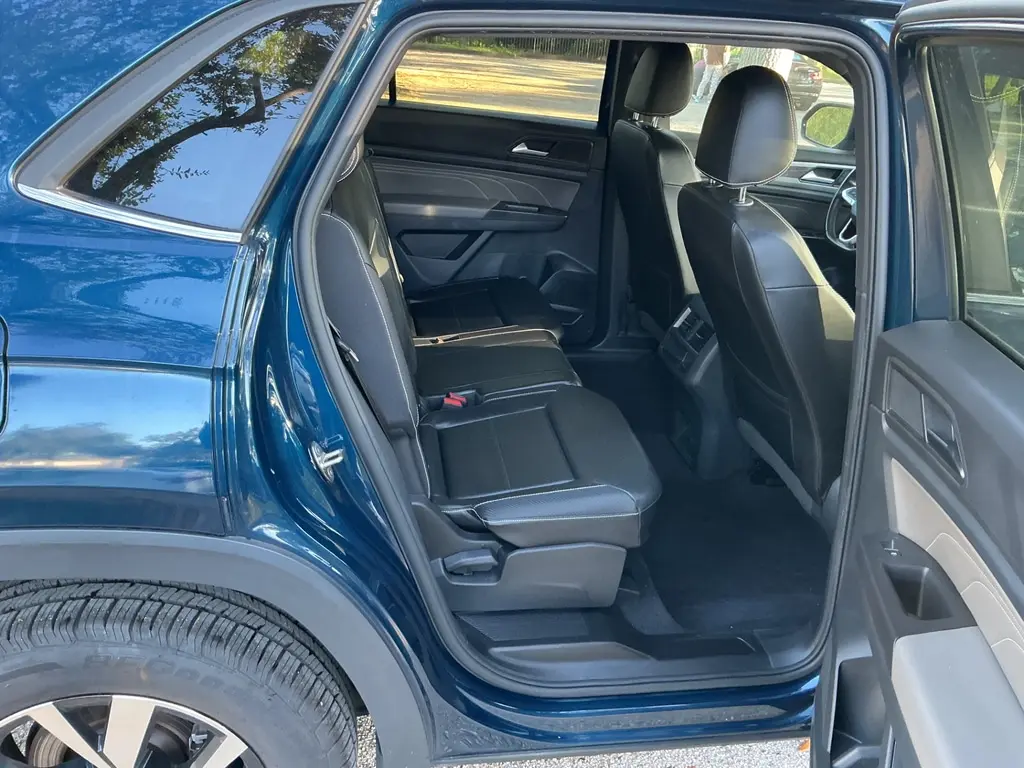 2022 VOLKSWAGEN ATLAS CROSS SPORT 2.0T SE photo 16