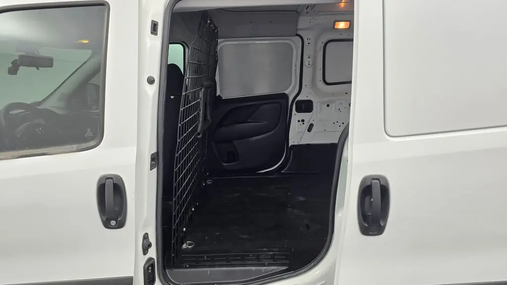 2022 RAM PROMASTER CITY TRADESMAN photo 13