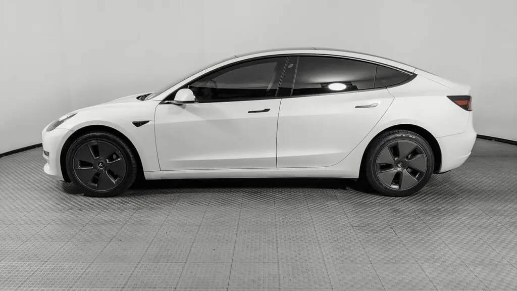 2021 TESLA MODEL 3 STANDARD RANGE PLUS photo 2