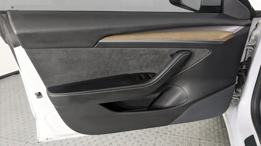 2021 TESLA MODEL 3 STANDARD RANGE PLUS photo 11