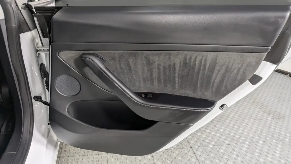2021 TESLA MODEL 3 STANDARD RANGE PLUS photo 17