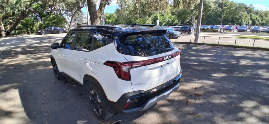 2026 KIA SELTOS S photo 3