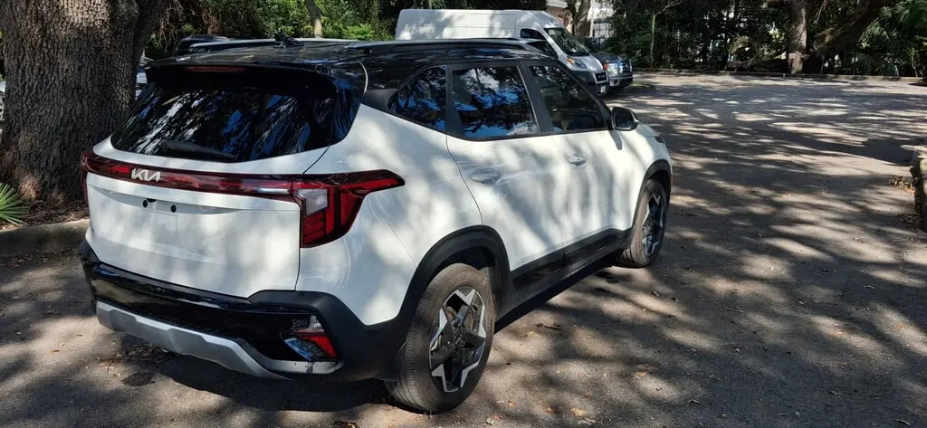 2026 KIA SELTOS S photo 6