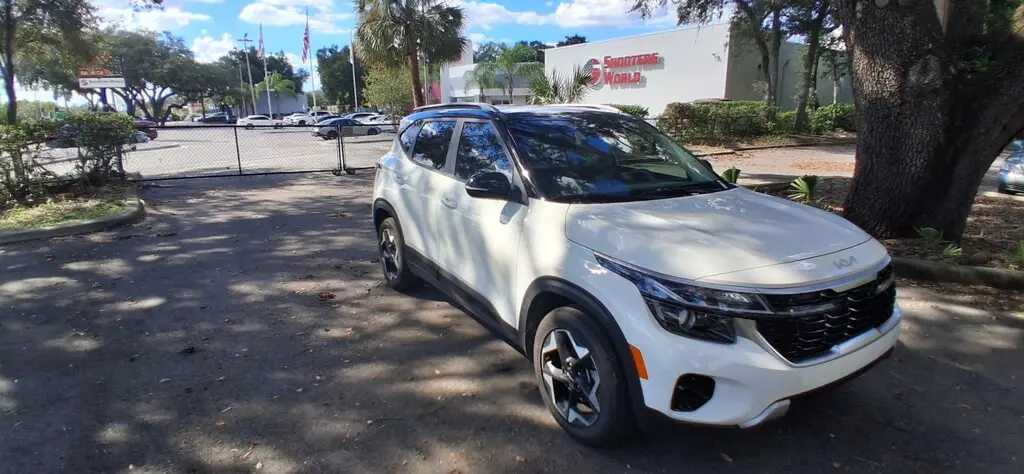 2026 KIA SELTOS S photo 8