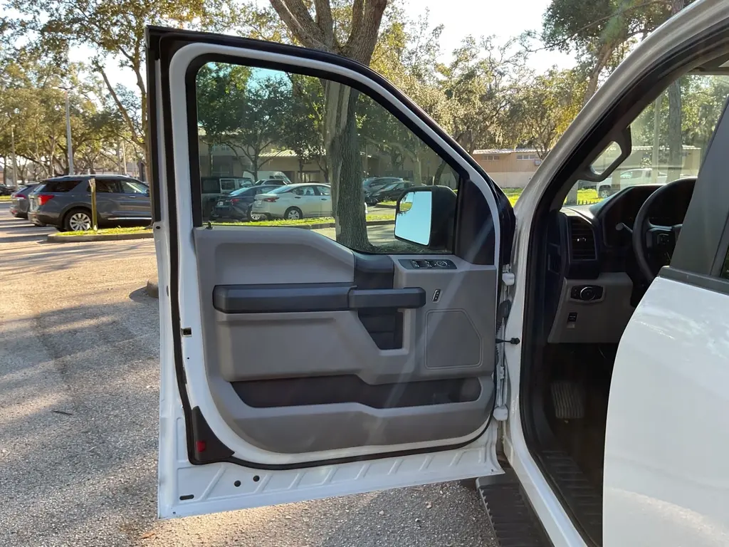 2017 FORD F-150 XL photo 9
