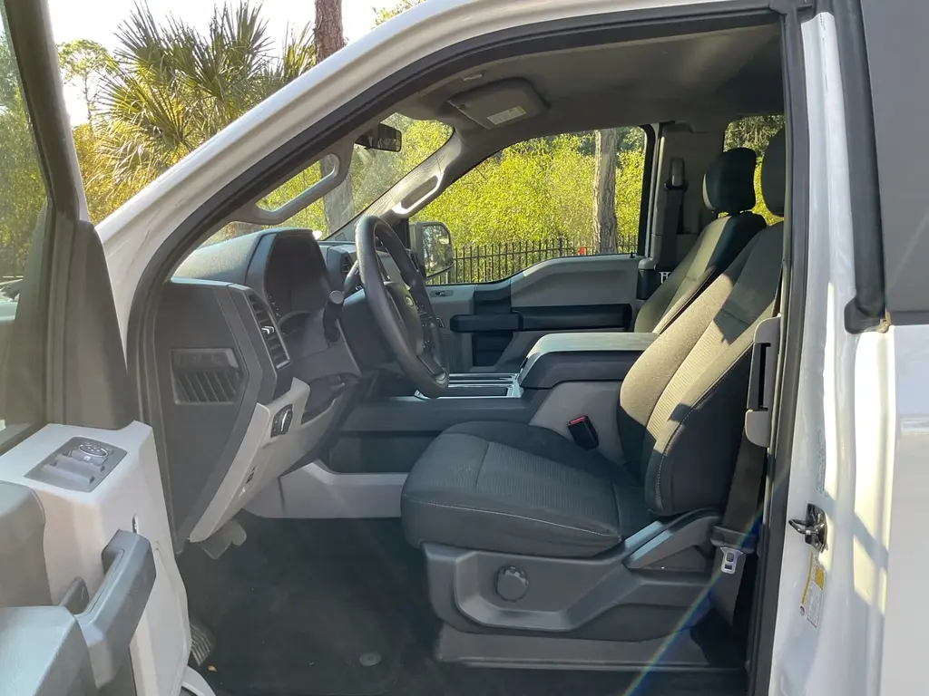 2017 FORD F-150 XL photo 10