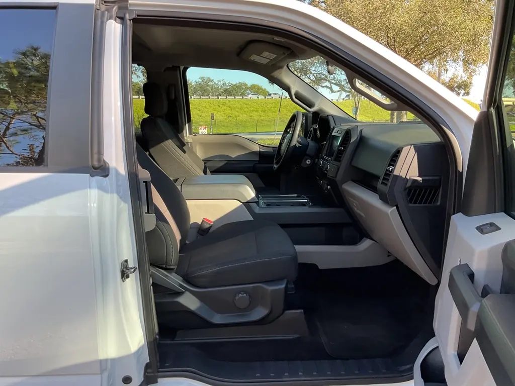 2017 FORD F-150 XL photo 16