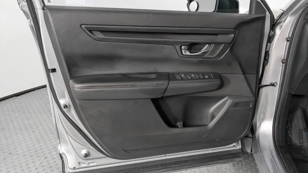 2025 HONDA CR-V HYBRID SPORT photo 12