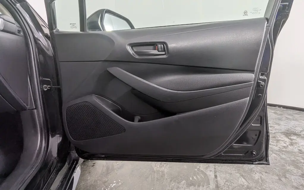 2022 TOYOTA COROLLA LE photo 17