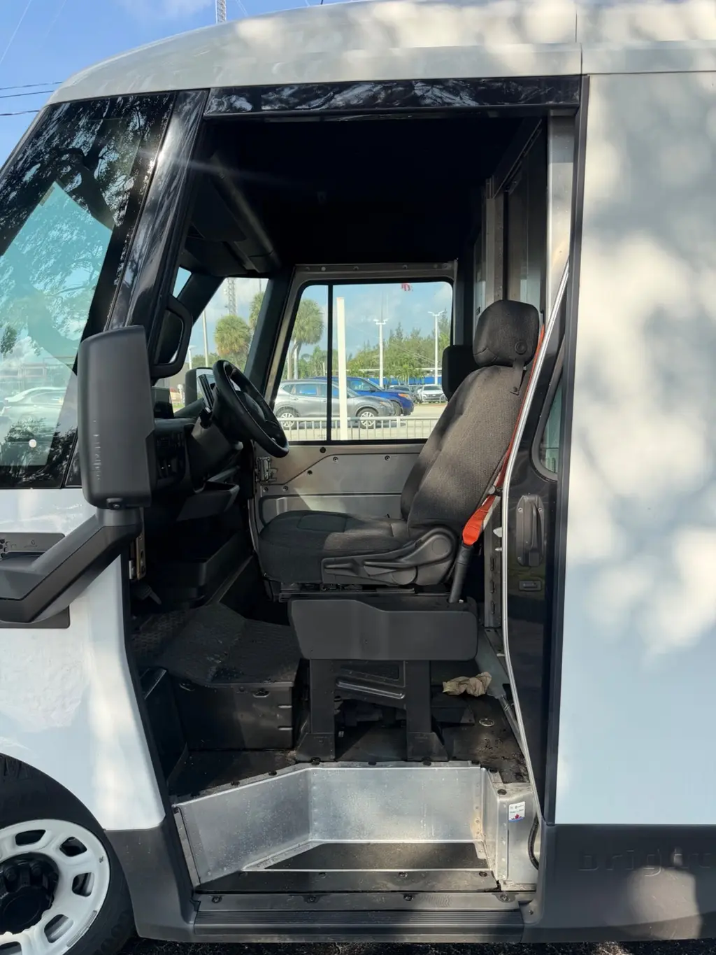 2024 BRIGHTDROP ZEVO 600 photo 12