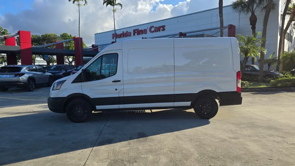 2023 FORD E-TRANSIT photo 2