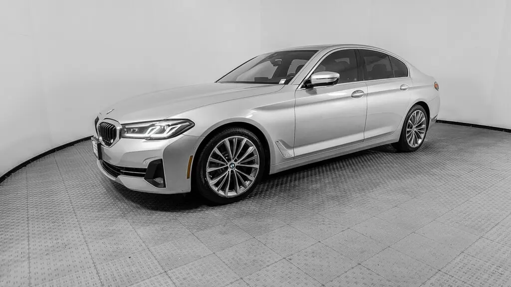 2021 BMW 5 SERIES 530I photo 1
