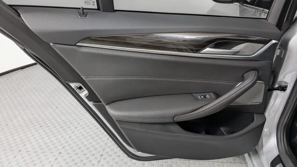 2021 BMW 5 SERIES 530I photo 16