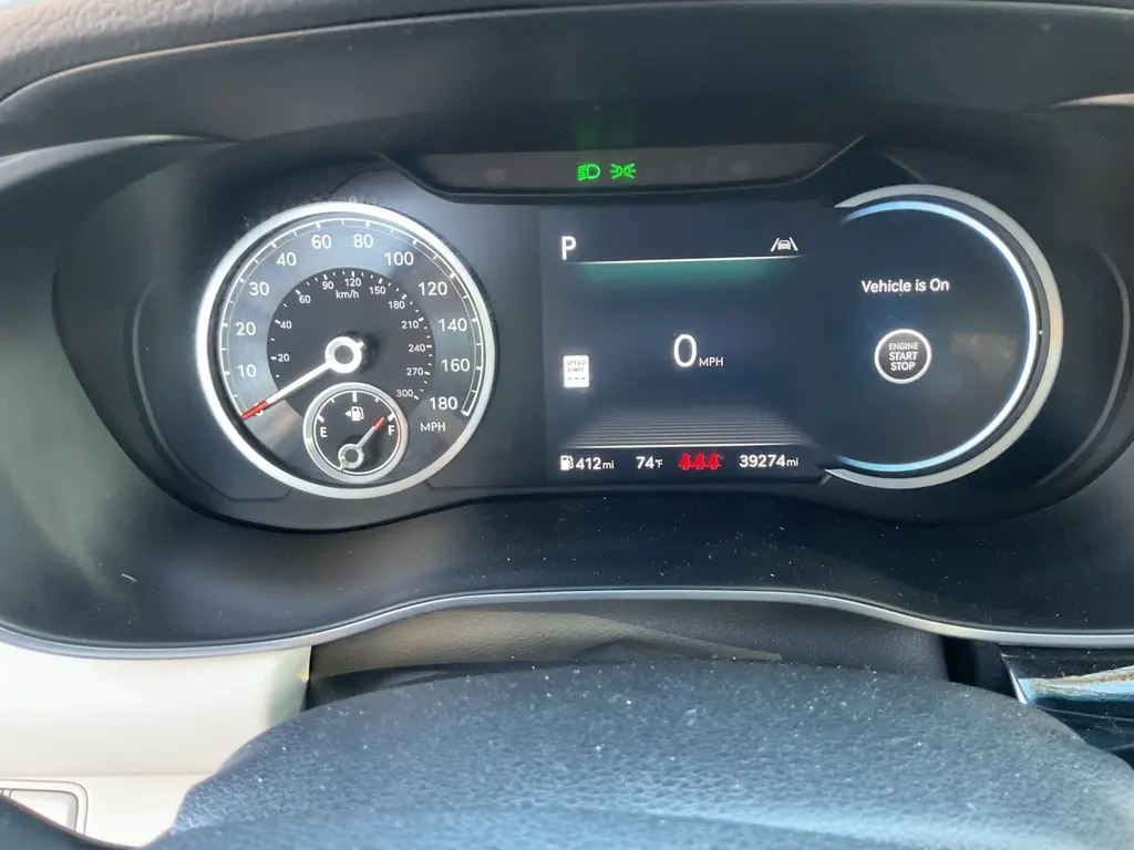 2025 GENESIS G70 2.5T photo 20