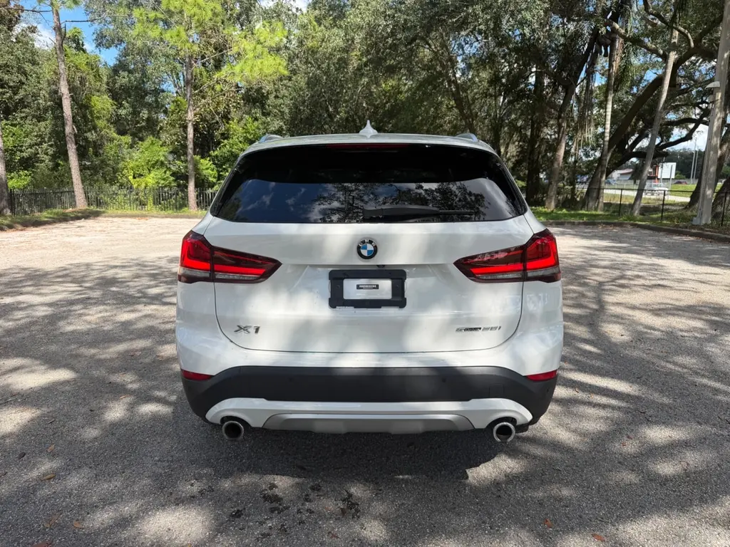 2022 BMW X1 SDRIVE28I photo 4