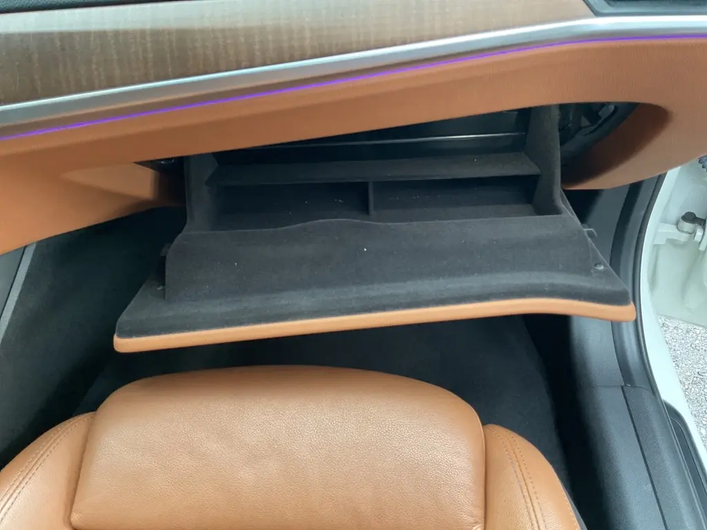 2021 BMW 3 SERIES 330E photo 12