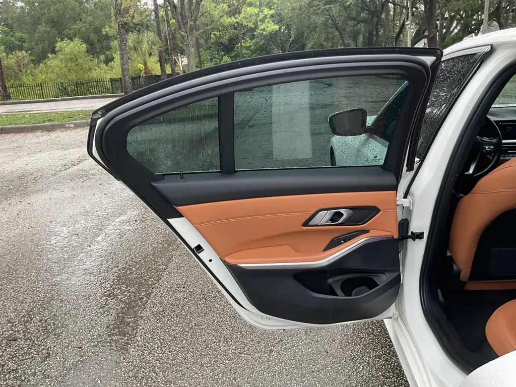 2021 BMW 3 SERIES 330E photo 16
