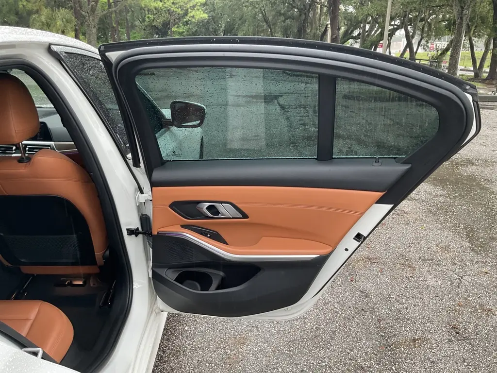 2021 BMW 3 SERIES 330E photo 18