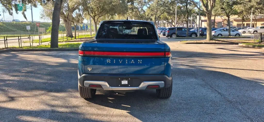 2022 RIVIAN R1T ADVENTURE PACKAGE photo 4