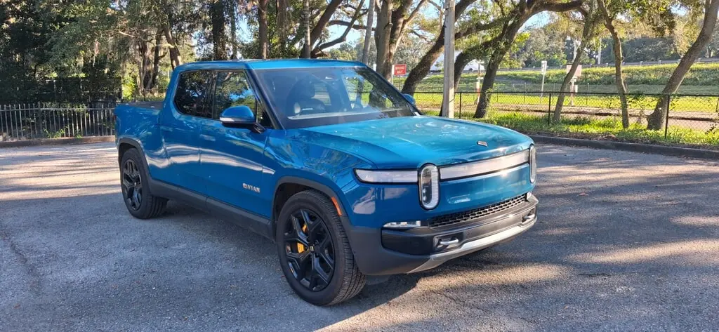 2022 RIVIAN R1T ADVENTURE PACKAGE photo 7