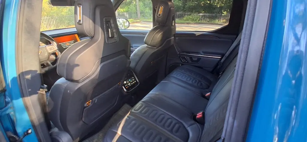 2022 RIVIAN R1T ADVENTURE PACKAGE photo 15