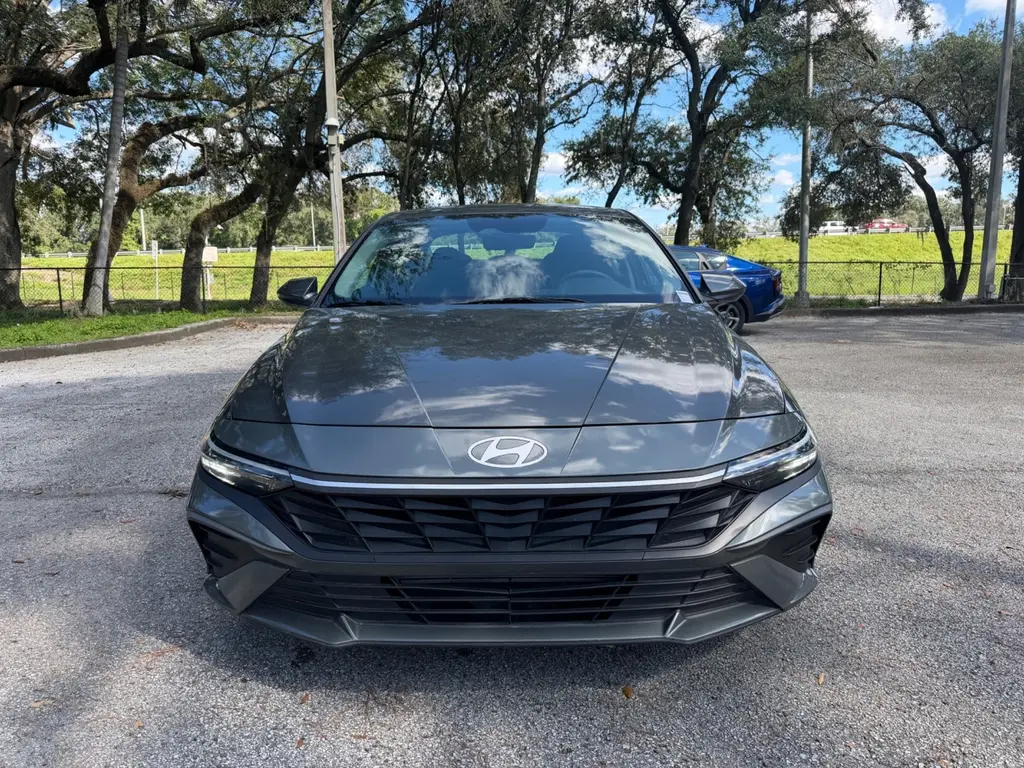 2024 HYUNDAI ELANTRA SEL photo 5