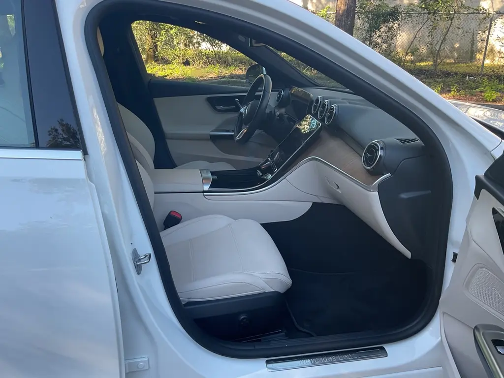 2024 MERCEDES-BENZ C-CLASS C 300 photo 18