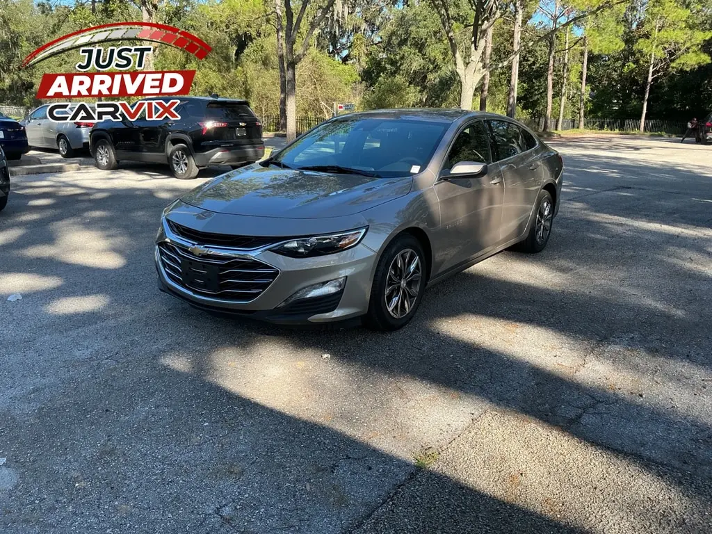 2024 CHEVROLET MALIBU LT photo 1
