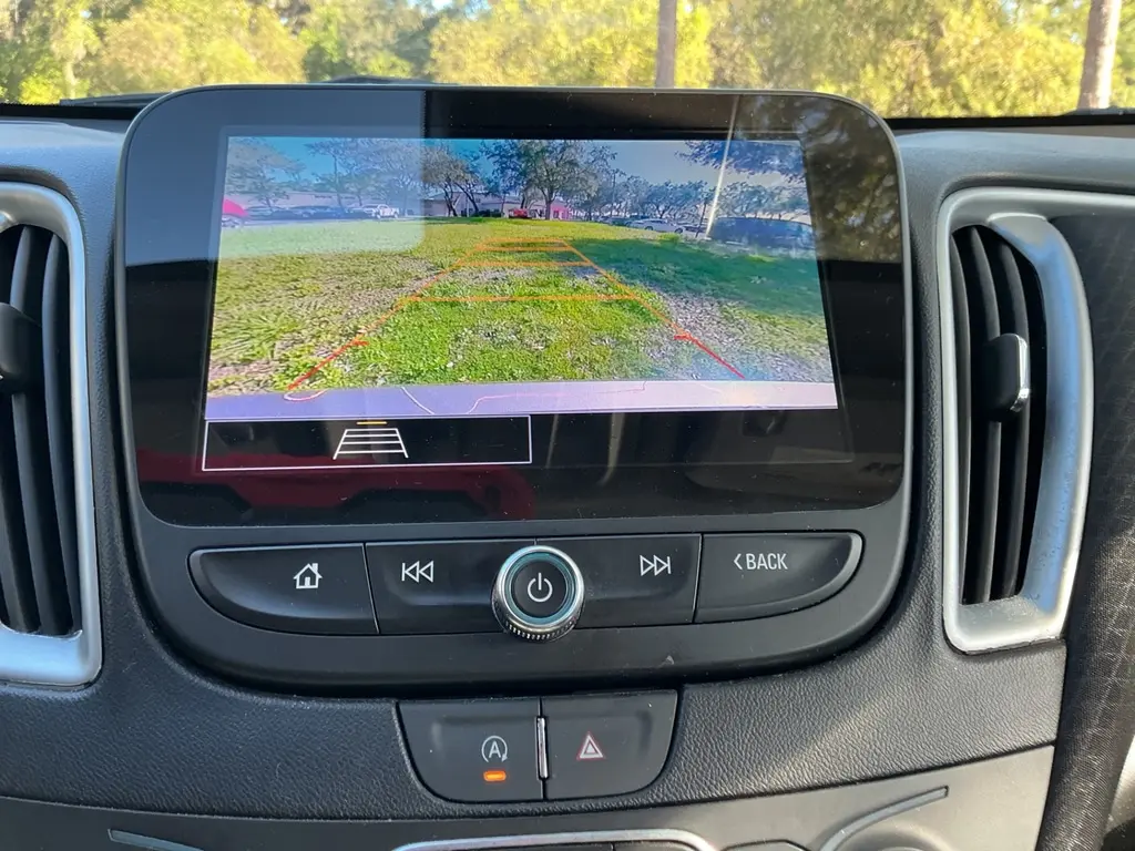 2024 CHEVROLET MALIBU LT photo 18