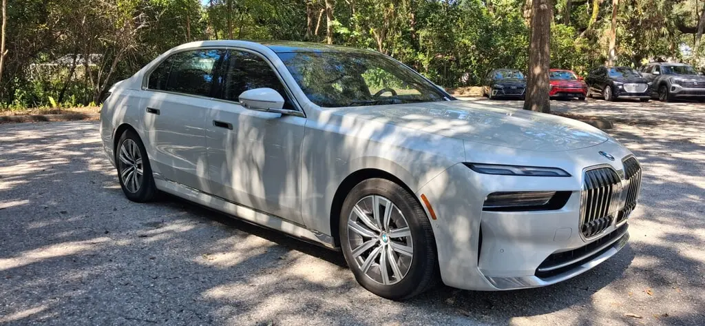 2024 BMW I7 EDRIVE50 photo 7