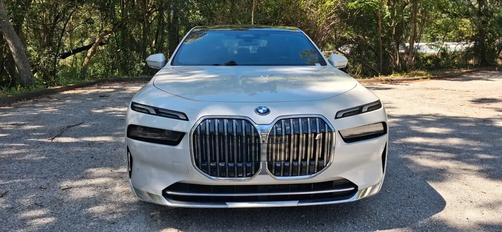 2024 BMW I7 EDRIVE50 photo 8