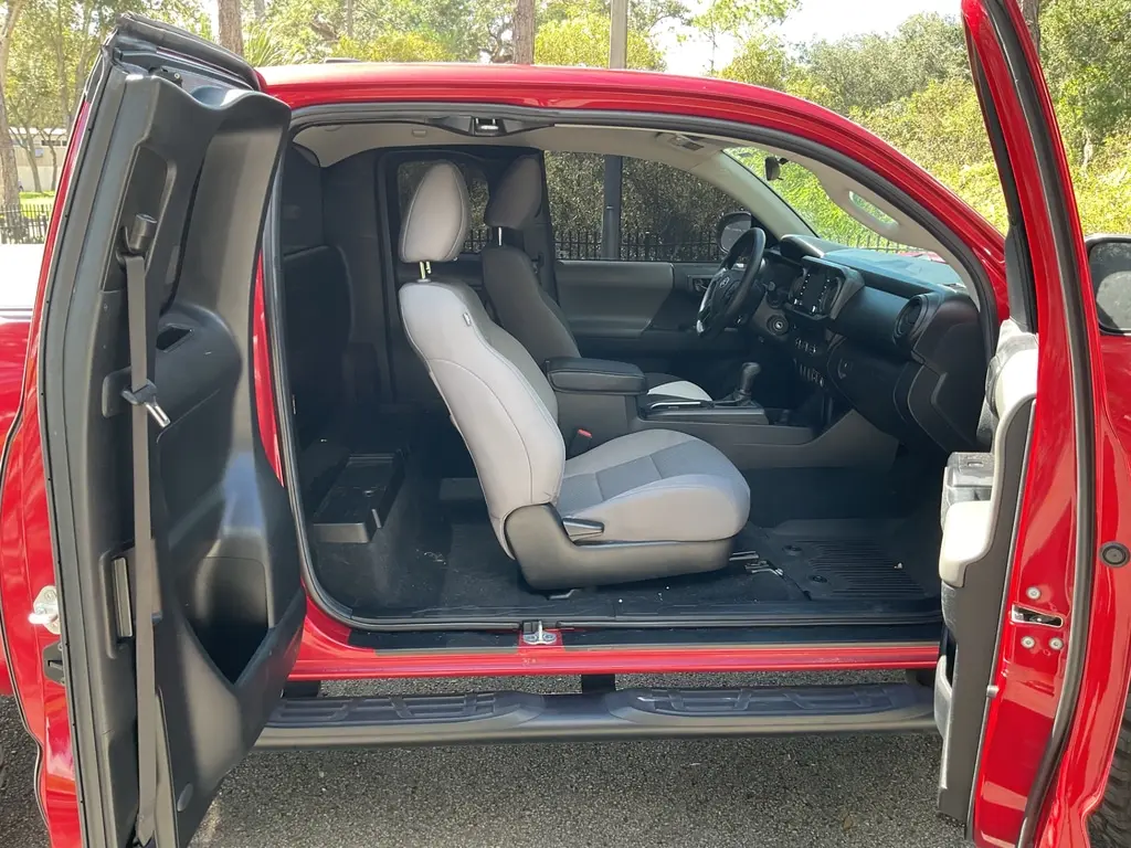 2022 TOYOTA TACOMA 2WD SR photo 18