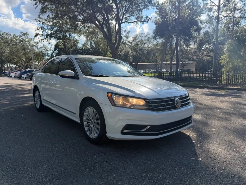 2017 VOLKSWAGEN PASSAT 1.8T SE photo 7