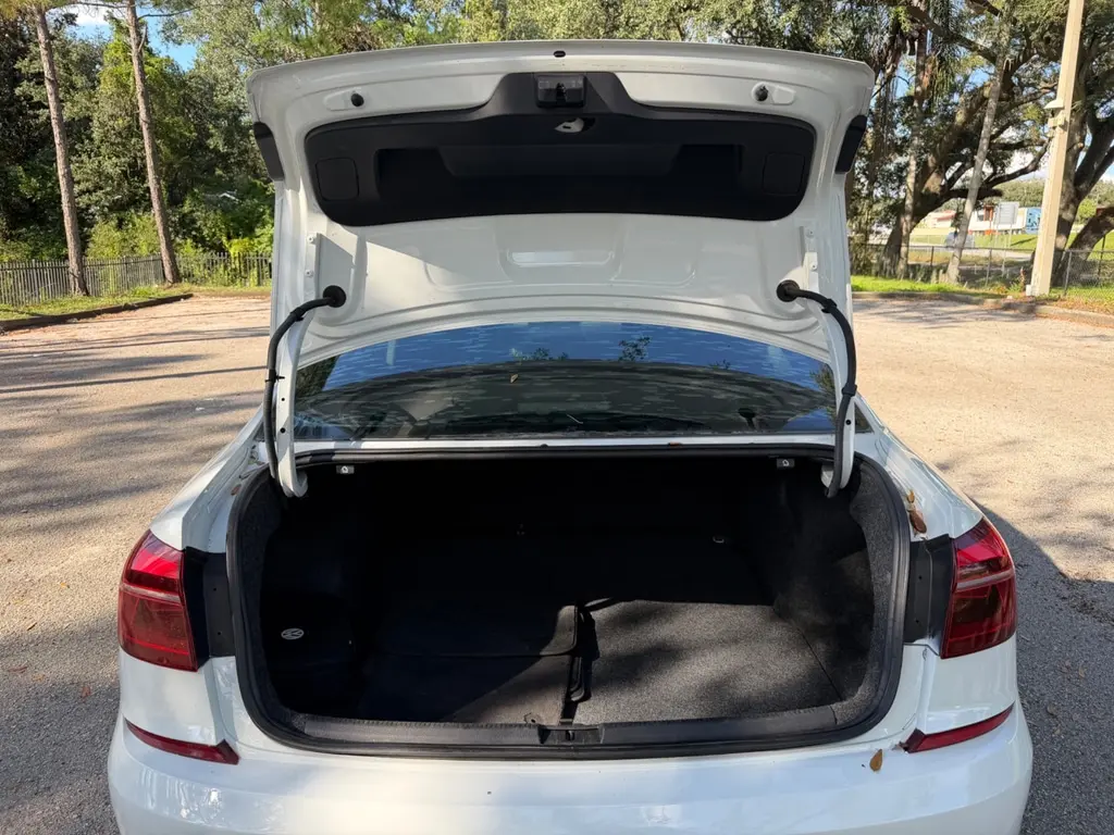 2017 VOLKSWAGEN PASSAT 1.8T SE photo 15
