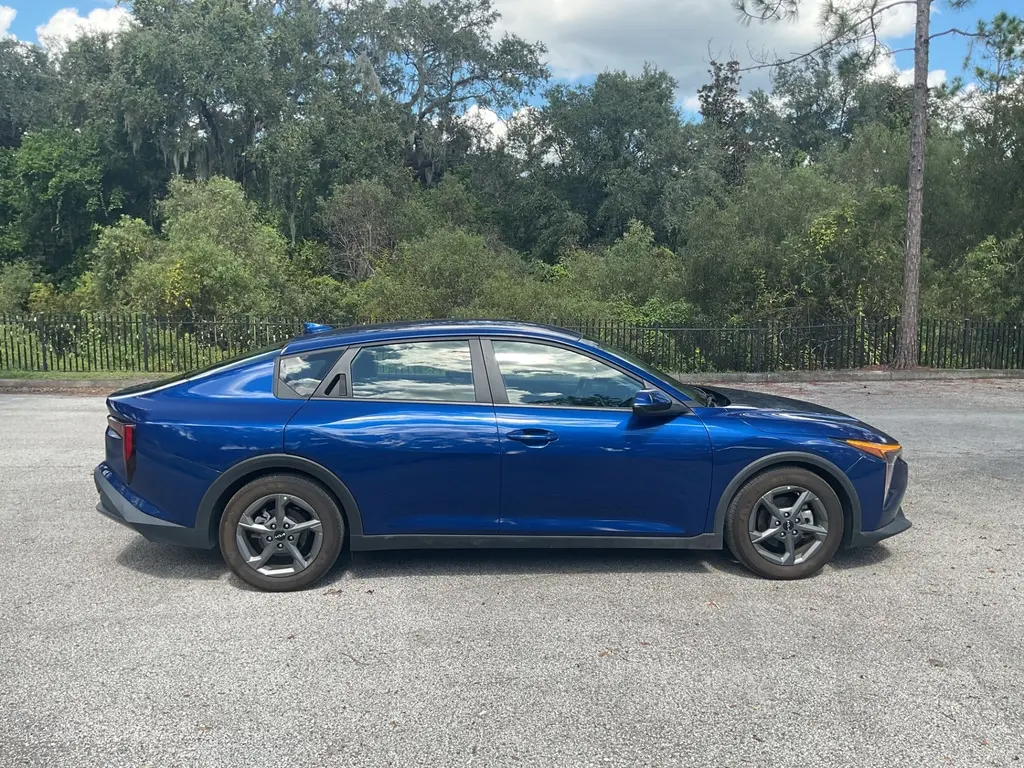 2025 KIA K4 LXS photo 6
